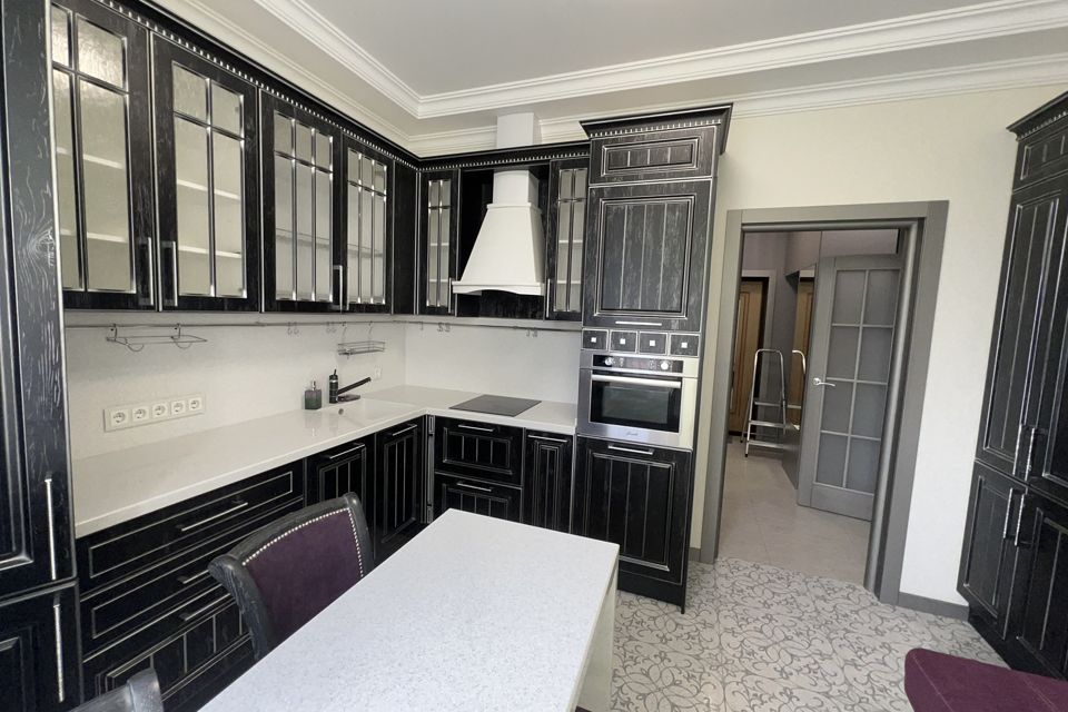 Продаётся 1-комнатная квартира, 45.7 м²