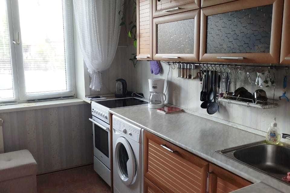 Продаётся 3-комнатная квартира, 59.8 м²