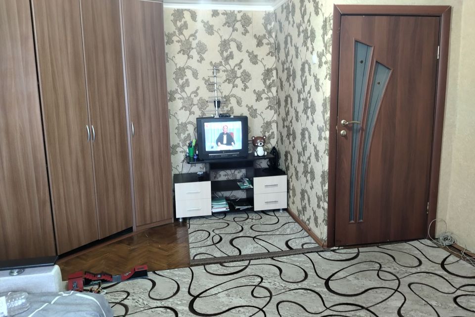 Продаётся 1-комнатная квартира, 32 м²