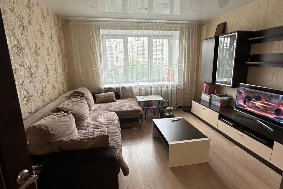 Продаётся 3-комнатная квартира, 57.9 м²