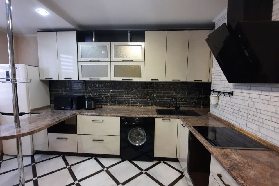 Продаётся 1-комнатная квартира, 45.2 м²