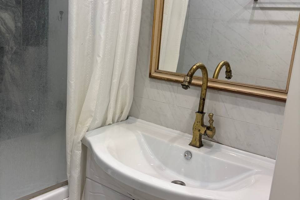 Продаётся 2-комнатная квартира, 60.5 м²