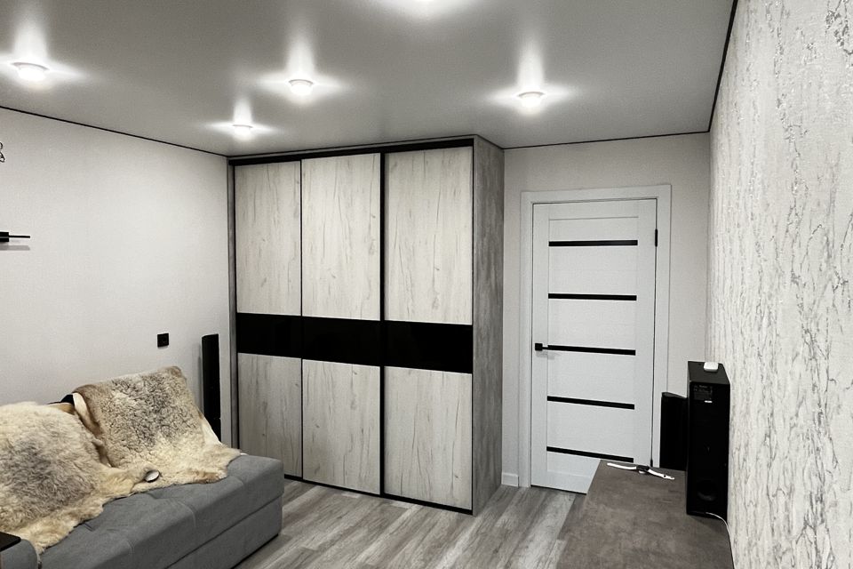 Продаётся 1-комнатная квартира, 43.8 м²