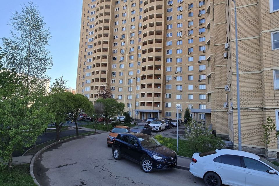 Продаётся 2-комнатная квартира, 61.9 м²