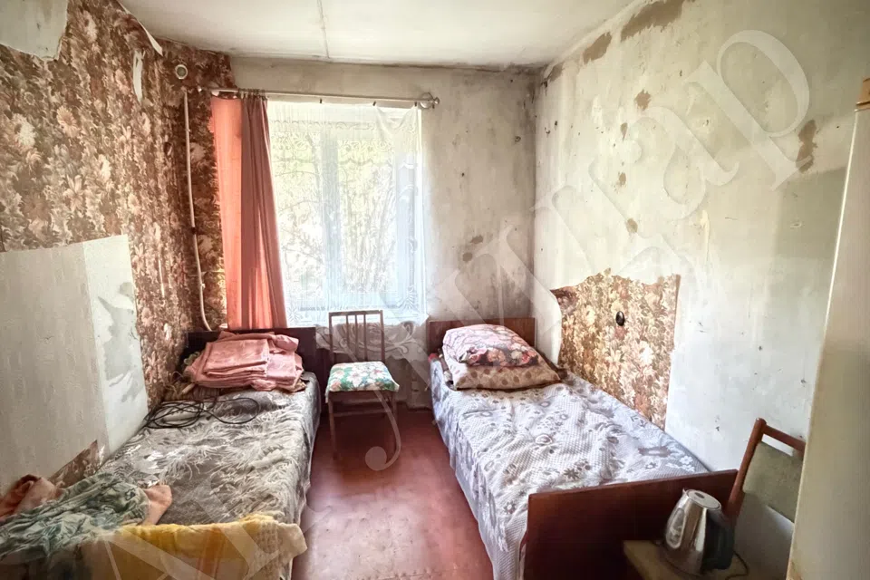 Продаётся 4-комнатная квартира, 61.1 м²