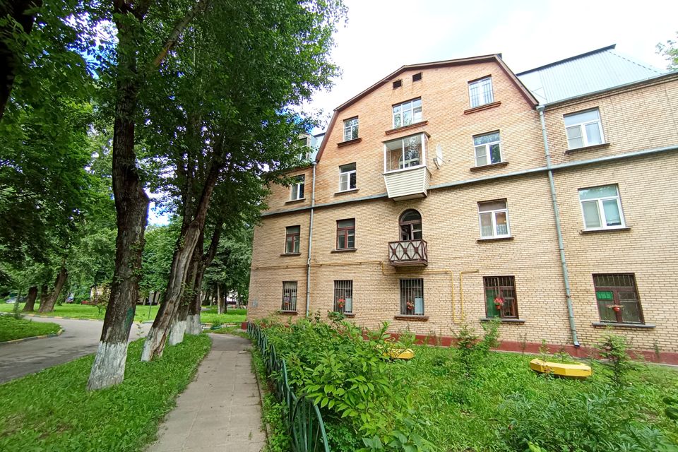 Продаётся 3-комнатная квартира, 63.8 м²