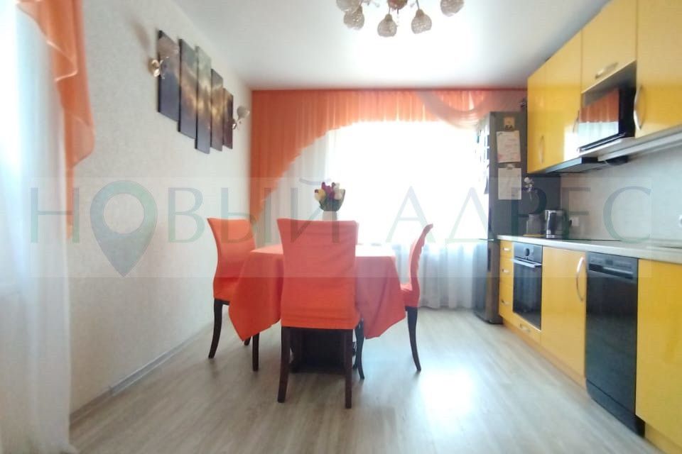 Продаётся 4-комнатная квартира, 76 м²