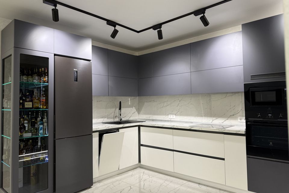 Продаётся 3-комнатная квартира, 90.6 м²
