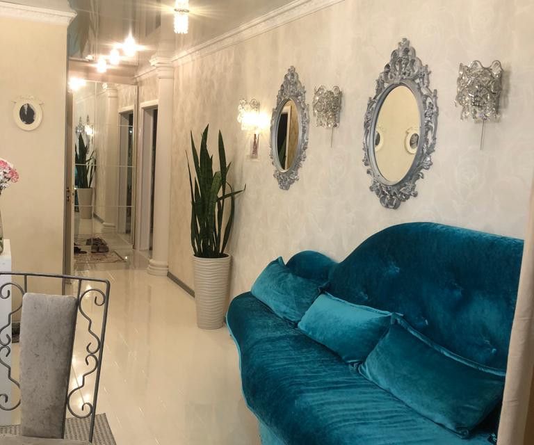 Продаётся 3-комнатная квартира, 102 м²