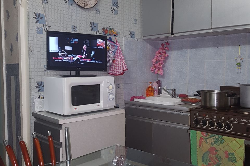 Продаётся 2-комнатная квартира, 49.8 м²