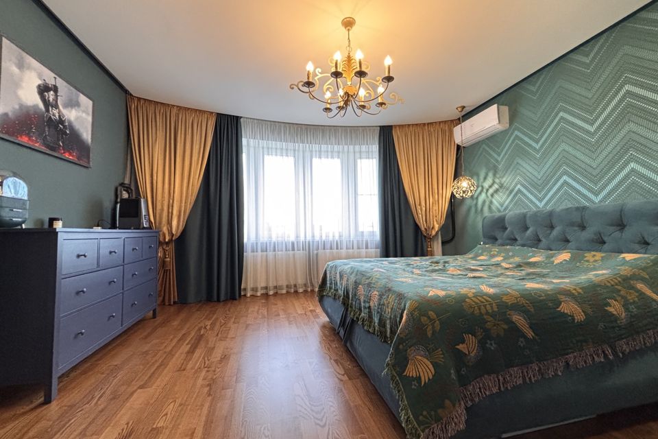 Продаётся 3-комнатная квартира, 97.8 м²