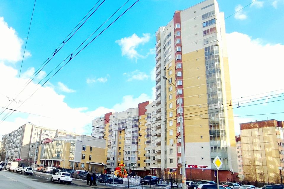 Продаётся 3-комнатная квартира, 97 м²