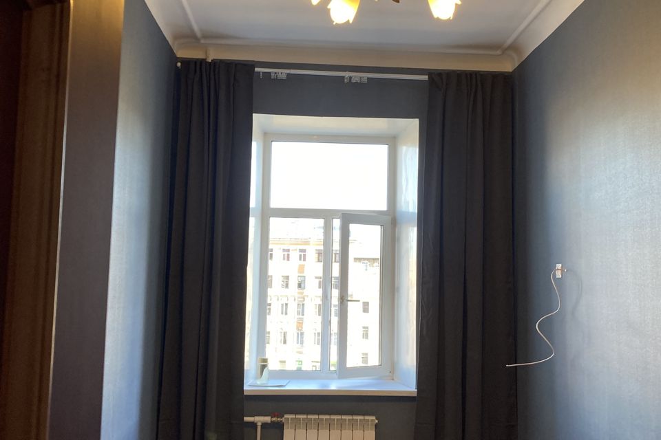 Продаётся 4-комнатная квартира, 93 м²