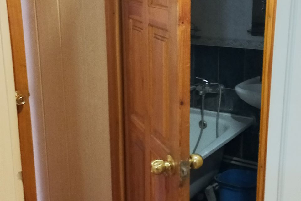 Продаётся 3-комнатная квартира, 52.3 м²