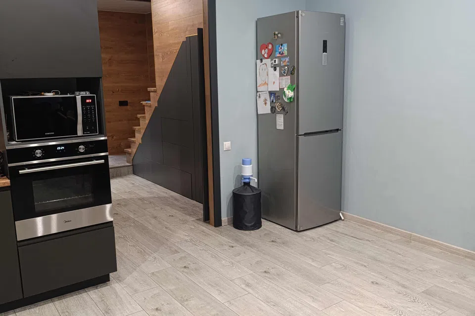 Продаётся 2-этажный дом, 185 м²