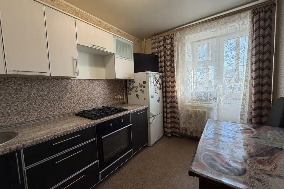Продаётся 4-комнатная квартира, 72.3 м²