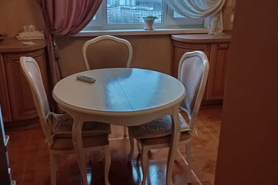Продаётся 2-комнатная квартира, 60 м²
