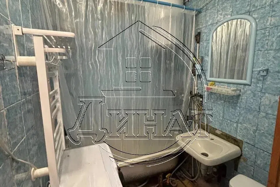 Продаётся 3-комнатная квартира, 57.8 м²