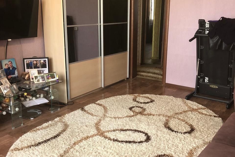 Продаётся 2-комнатная квартира, 56.4 м²