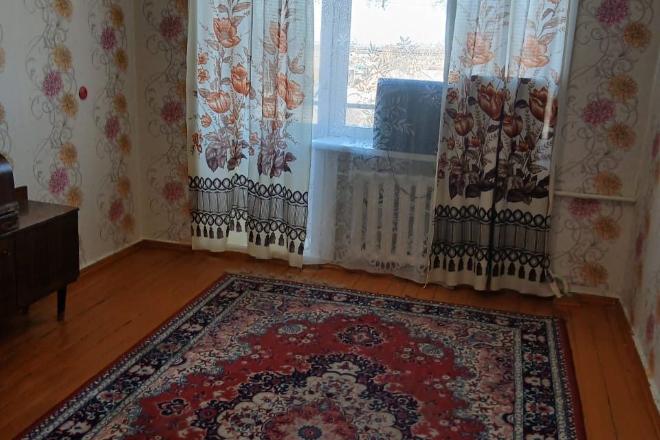 Продаётся 4-комнатная квартира, 62 м²