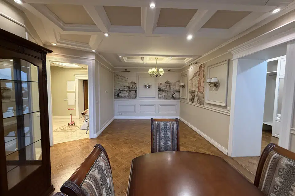 Продаётся 4-комнатная квартира, 100.2 м²