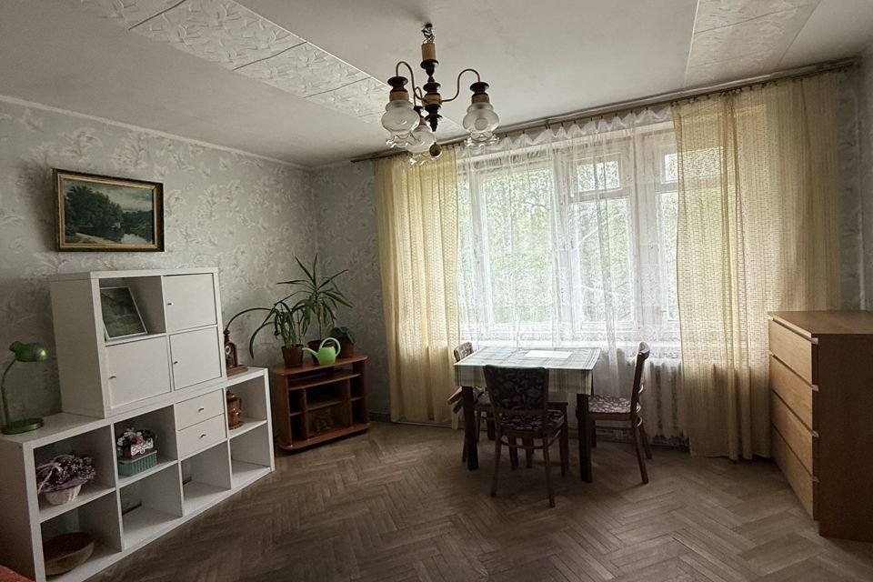Продаётся 3-комнатная квартира, 57.6 м²
