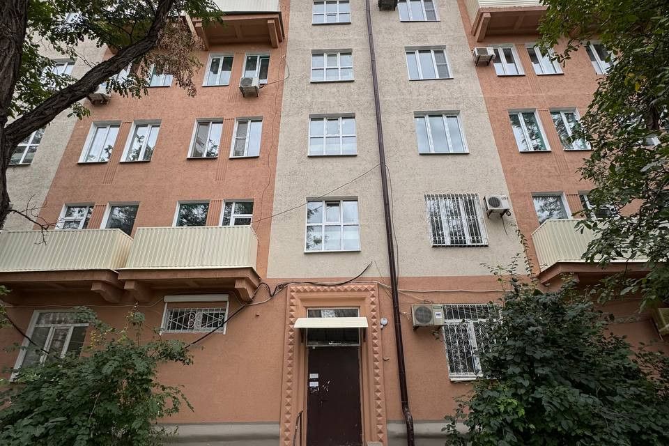 Продаётся 2-комнатная квартира, 56 м²