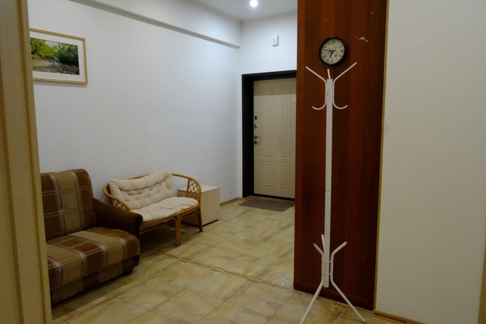 Сдаётся 4-комнатная квартира, 140 м²