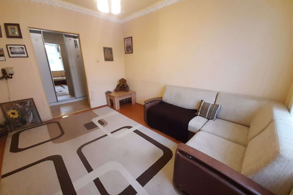 Сдаётся 2-комнатная квартира, 57 м²