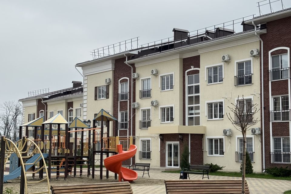 Продаётся 1-комнатная квартира, 43.1 м²