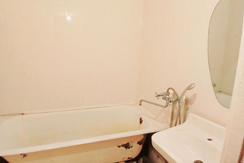 Продаётся 3-комнатная квартира, 70.32 м²