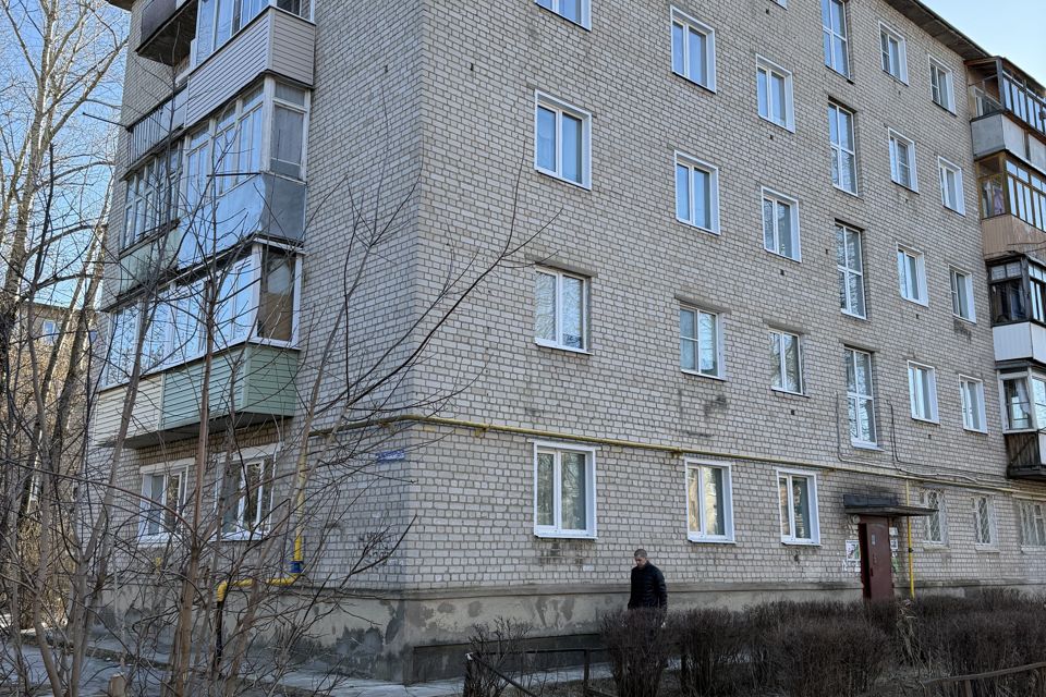 Продаётся 4-комнатная квартира, 60.1 м²