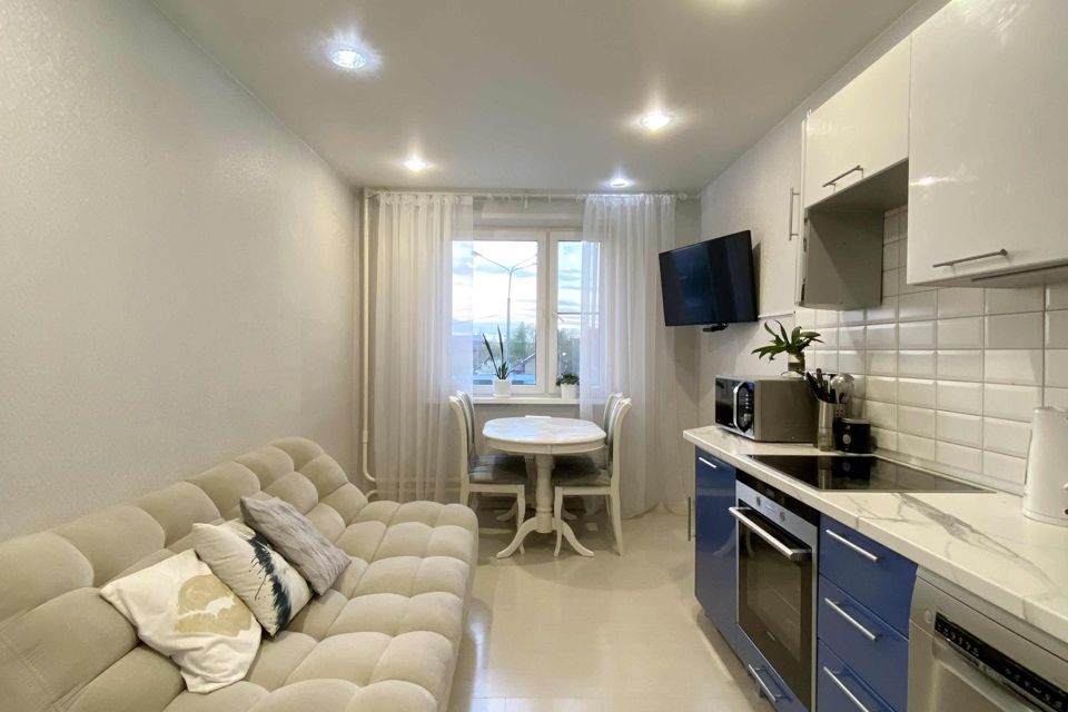 Продаётся 2-комнатная квартира, 57 м²