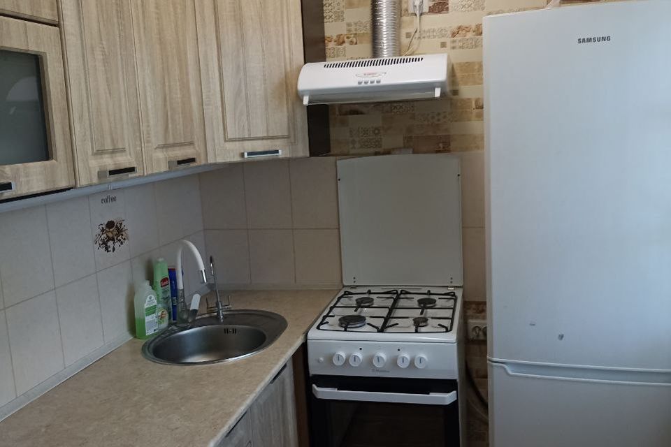 Продаётся 2-комнатная квартира, 42.8 м²