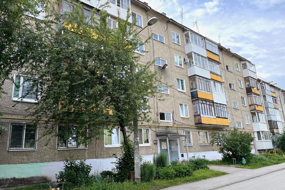 Продаётся 3-комнатная квартира, 59.6 м²