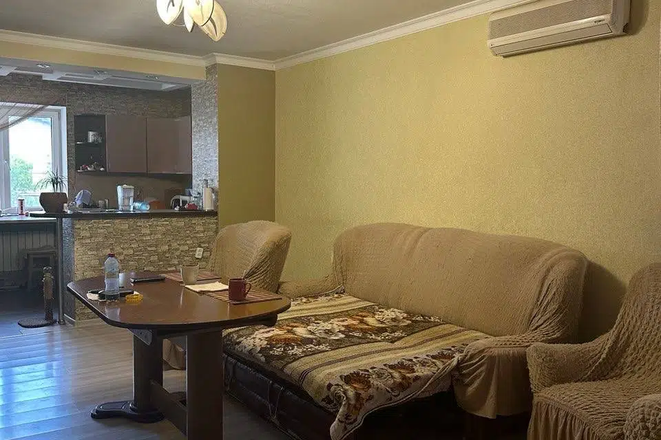 Продаётся 2-этажный дом, 225 м²