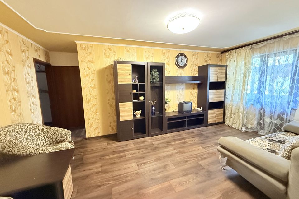 Продаётся 3-комнатная квартира, 60.1 м²