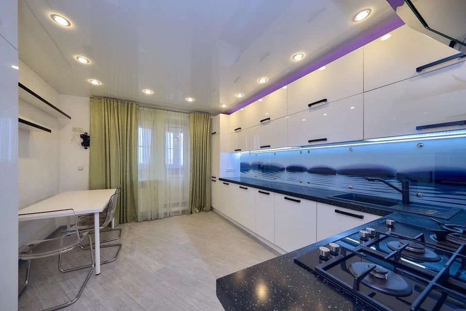 Продаётся 1-комнатная квартира, 50.2 м²