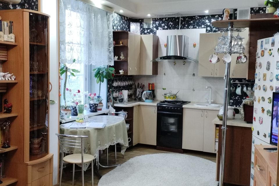 Продаётся 2-комнатная квартира, 49.4 м²