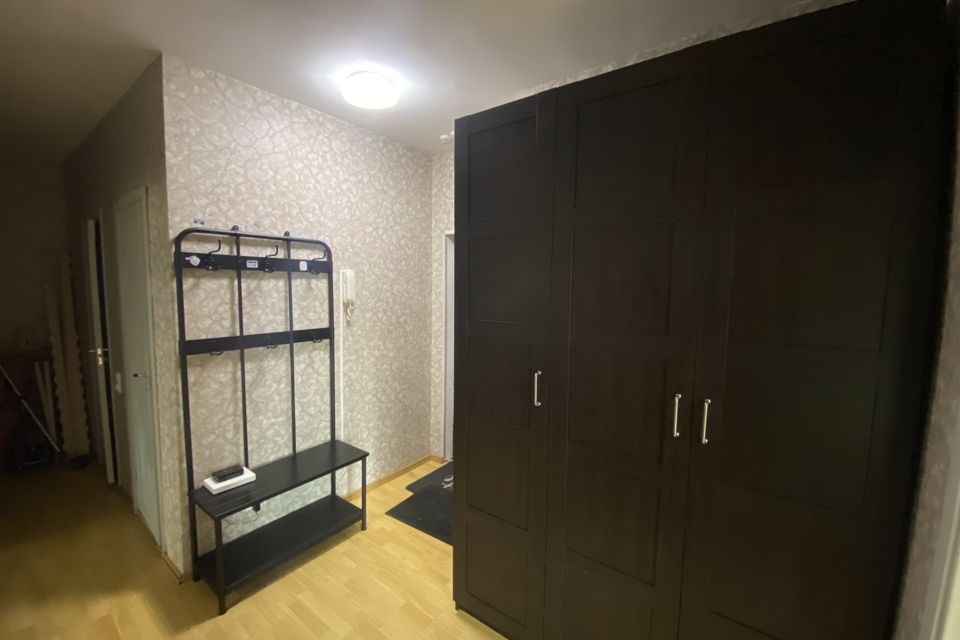 Продаётся 2-комнатная квартира, 55.7 м²