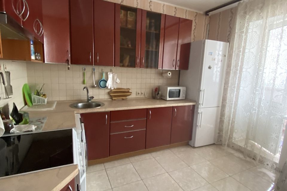 Продаётся 1-комнатная квартира, 42.5 м²