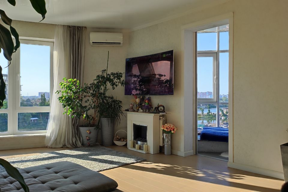 Продаётся 2-комнатная квартира, 90 м²