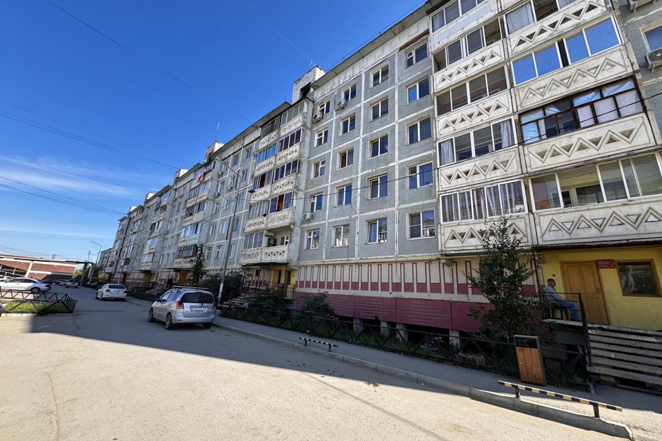 Продаётся 3-комнатная квартира, 61.8 м²