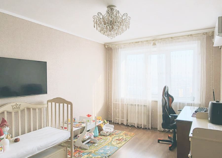 Продаётся 2-комнатная квартира, 55.6 м²
