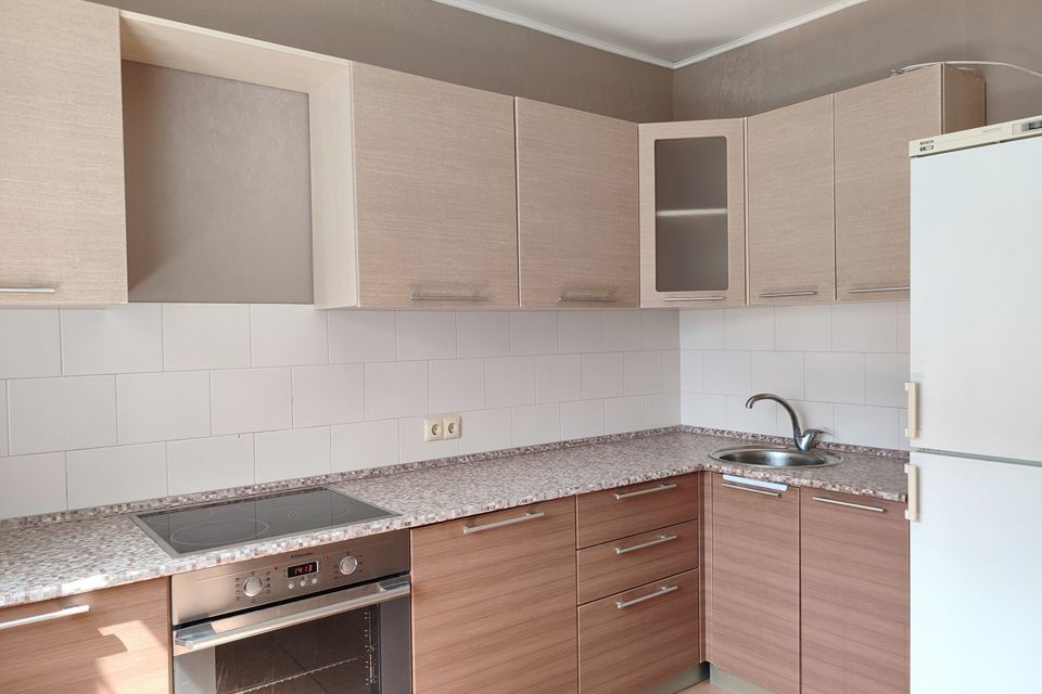 Сдаётся 1-комнатная квартира, 42.4 м²