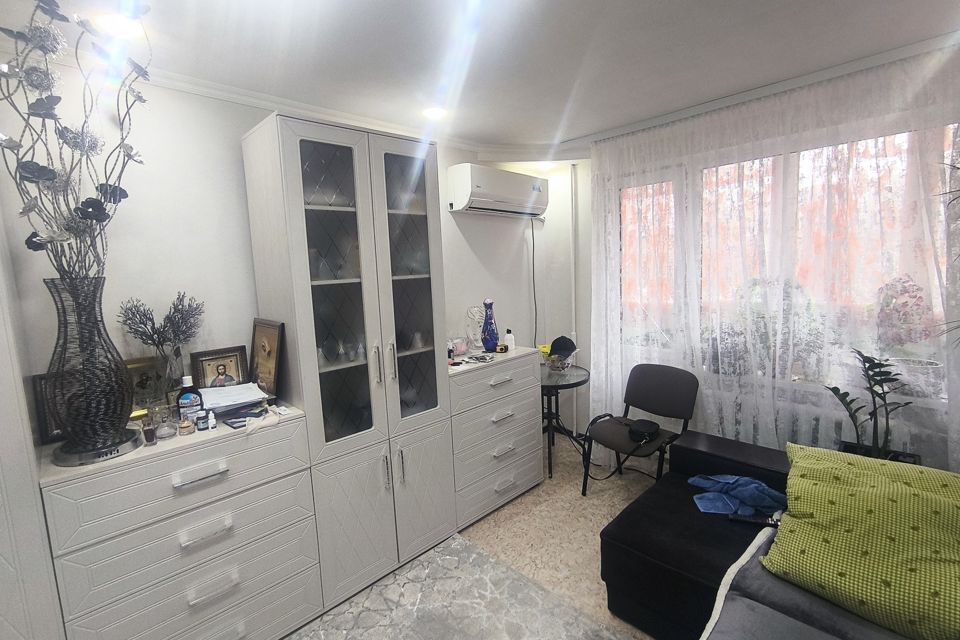 Продаётся 3-комнатная квартира, 65 м²