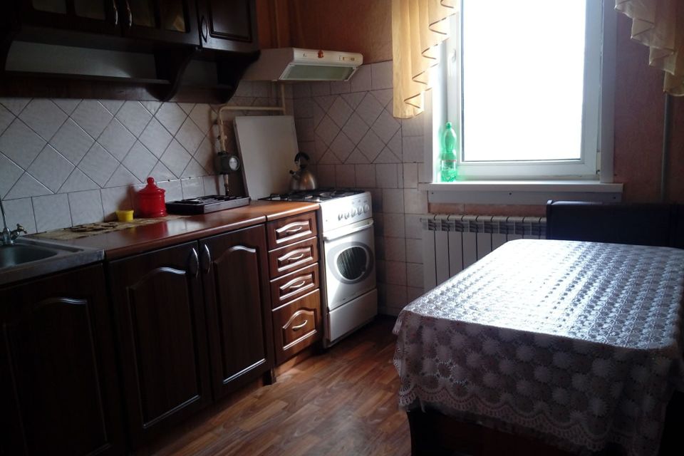 Сдаётся 2-комнатная квартира, 56 м²
