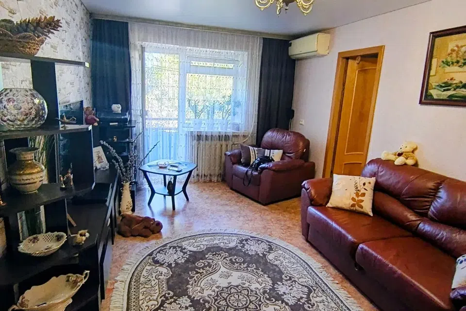 Продаётся 3-комнатная квартира, 60 м²