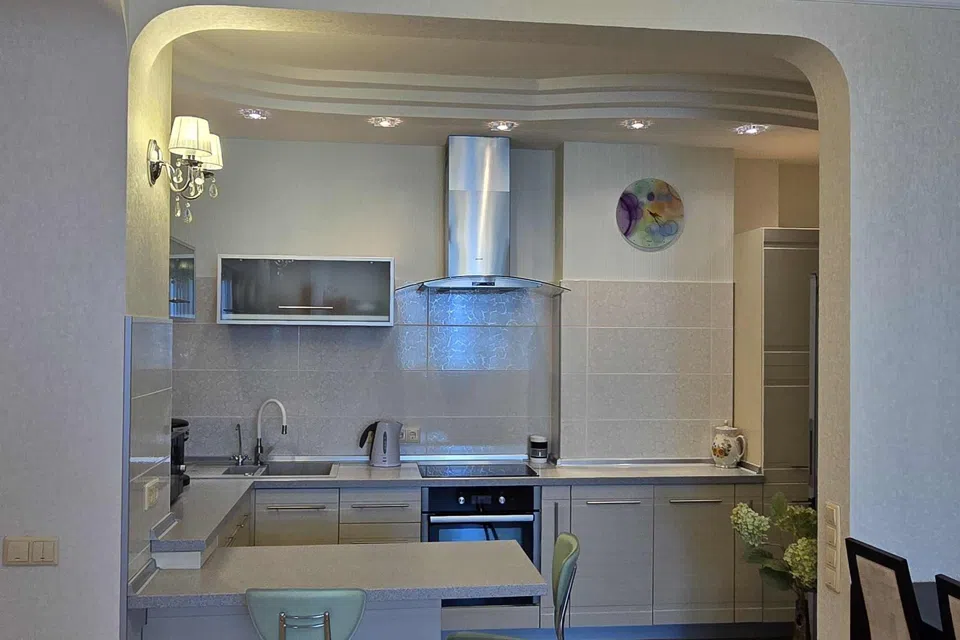 Продаётся 2-комнатная квартира, 90 м²
