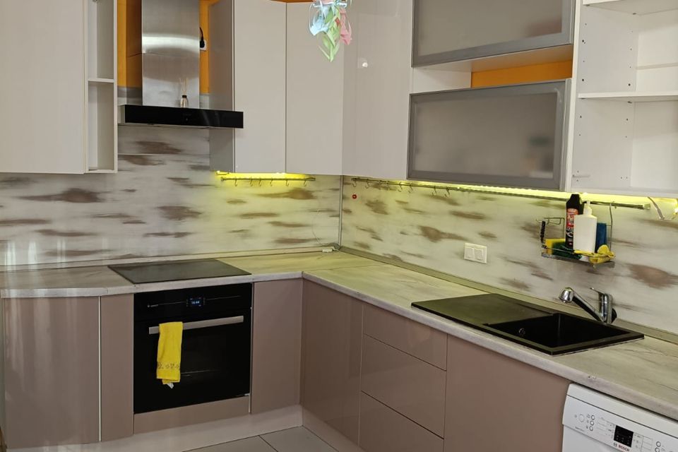 Продаётся 3-комнатная квартира, 74.5 м²